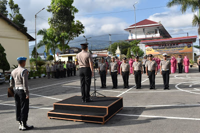 56 Anggota Polres Bukit Tinggi Naik Pangkat