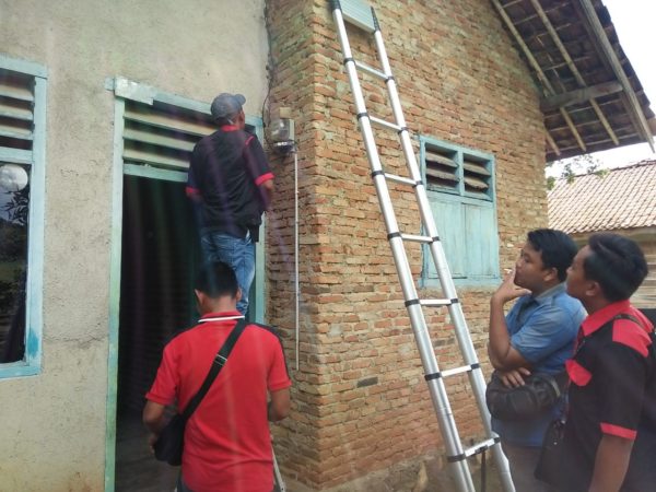 Modus Cek KWH, Oknum PLN UP3 Area Kotabumi Malah Putus Aliran Listrik Konsumen