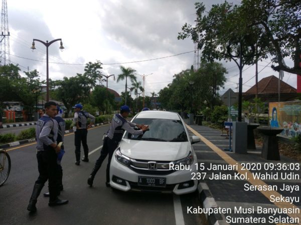 Dishub Muba Sosialisasi Larangan Parkir di  Trotoar dan Badan Jalan