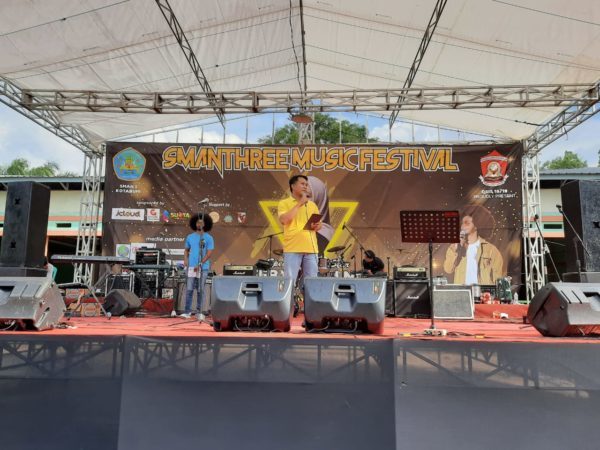 Plt. Kadiskominfo Lampura Hadiri Gelaran Smanthree Music Festival