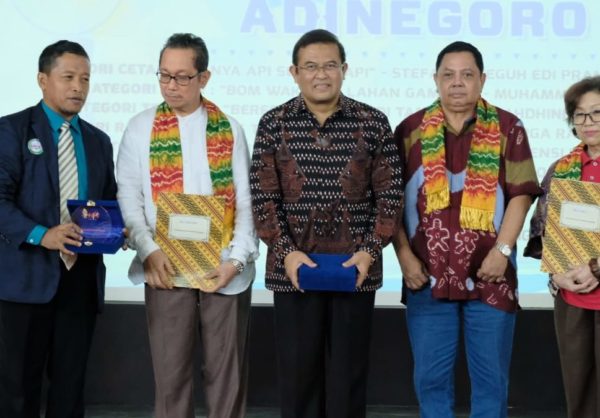 KABAR HPN 2020: Ketika Rektor ULM Kepincut “Bom Waktu di Lahan Gambut”