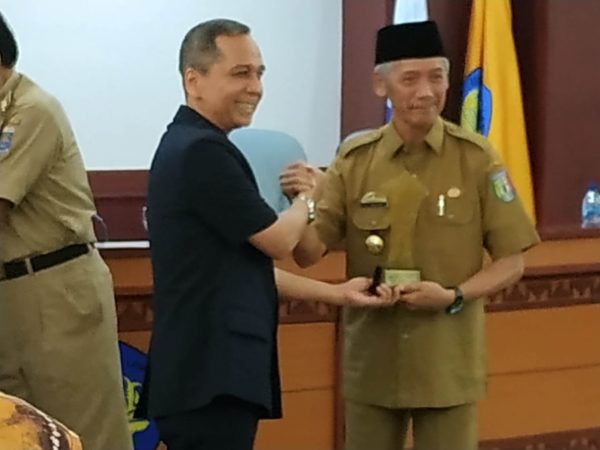 FISIP Unila Beri Anugerahan Governance Award 2020 Untuk Kepada Daerah