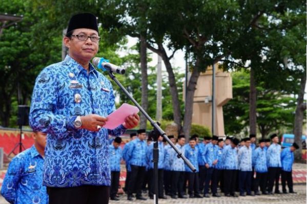 Pimpin Upacara Bulanan, Supriyanto Ingatkan ASN Bijak Bermedia Sosial