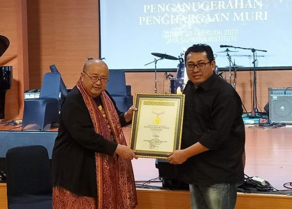 SMSI Raih Penghargaan MURI