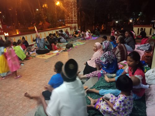 Nasib Pengungsi Balai Kraton, Pindah Tidur Beralas Tikar di Emperan dan Parkir Mobil Gedung Wakil Rakyat