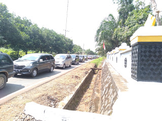 Lapor Pak Polisi, Ada Ormas Rekayasa U-Turn Jalan Lintas Simpang Tiga Mataram Lampung Timur