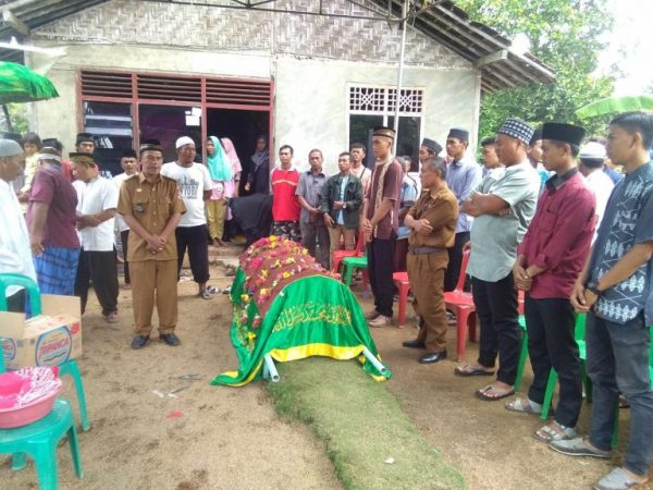 Berangkat Antar Barang dan Nagih Utang Sales BRJ Kota Bumi Ditemukan Tewas Tergorok?