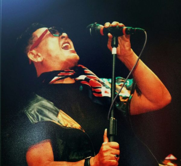 Kenang Kejayaan Musik Rock Musisi Hari Kohar Konser Mini