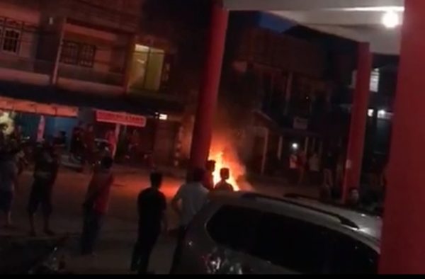 Kalah Pilkada Dan Melihat “Meme” Jagonya Dimedsos Masa Pendukung di Landak Mengamuk.