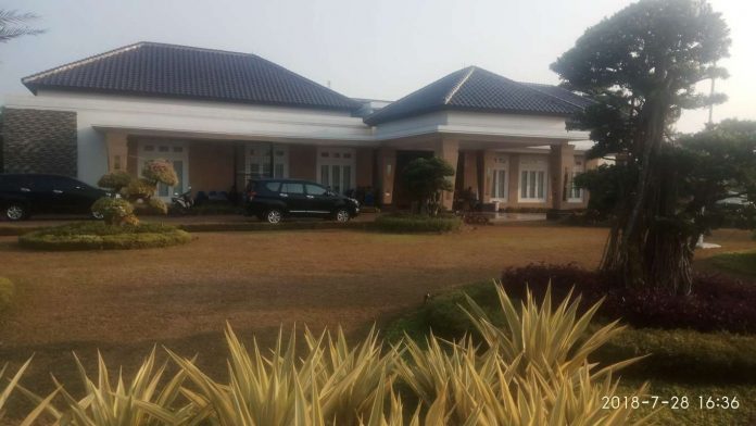 Kediaman Pribadi Zainuddin Hasan di Desa Kedaton Ikut Digeledah KPK