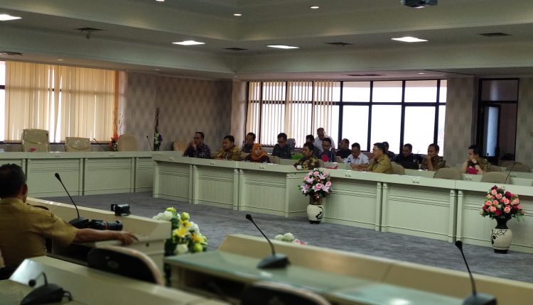 Simpan Anggaran Pilgub Di Bank Mandiri KPU Dapat Bonus Dua Mobil