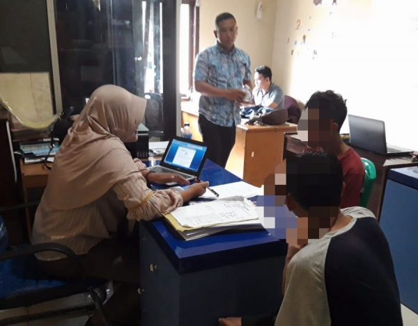 Unit PPA Lampura Tangkap Dua Pelaku Dari Sekelompok Pelajar Yang “Gilir” Teman Putrinya di Sudut Studio Musik