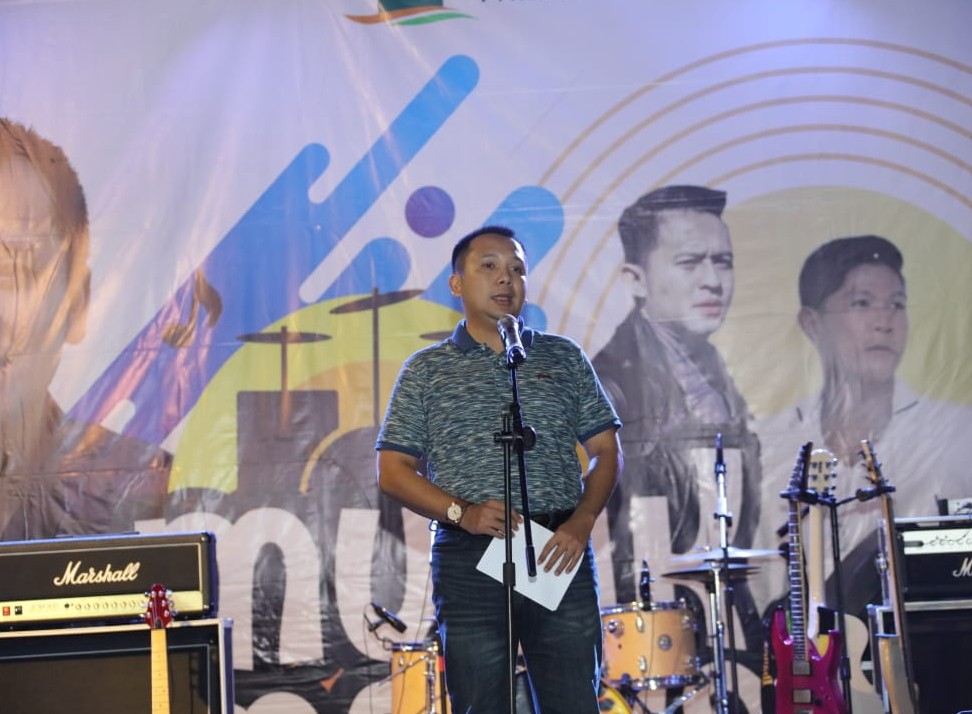 Meski Kurang Dari Enam Bulan Jabatannya,  Gubernur Ridho Sindir Akan Rolling Jabatan di Konser Amal