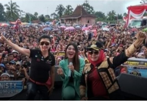 Usut Kampanye Terselubung, Bawaslu Panggil Ny Purwati Lee dan Bupati Tulang Bawang Winarti