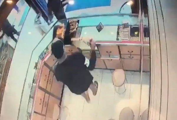Rampok Bersenjata Api Jarah Toko Emas di Balaraja Bawa Kabur 6 kg Emas Senilai Rp1,6 Miliar