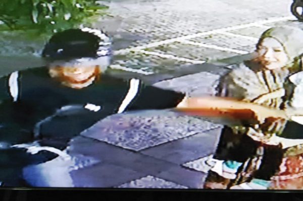 Jabret Beraksi di Parkir RS Anak Santa Anna, Terekam CCTV Pura Pura Bertanya