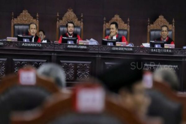 MK Tolak Gugatan Prabowo Subianto-Sandiaga Uno