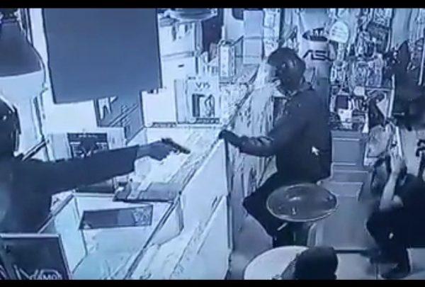Gerai Terminal Cell Depan Rumah Sakit Tiara Cikupa Dirampok