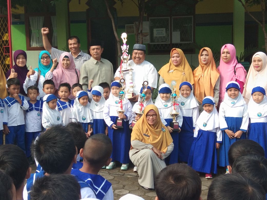 TK IT Baitul Jannah Juara Umum Drum Band se-Jabodetabek