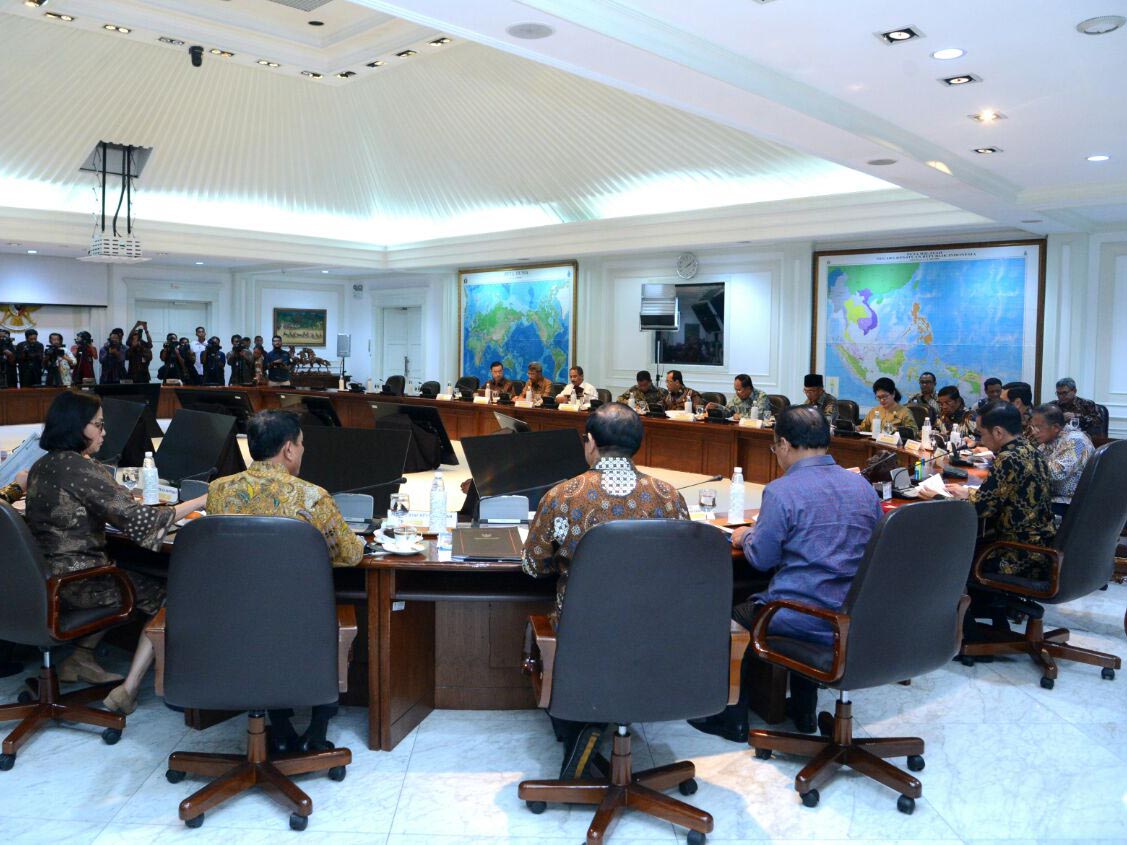 Presiden Minta Proyek Strategis Nasional 2017 Segera Dirampungkan