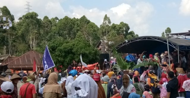 Tradisi Topeng Sekura Meriahkan Halal Bihalal di Lampung Barat