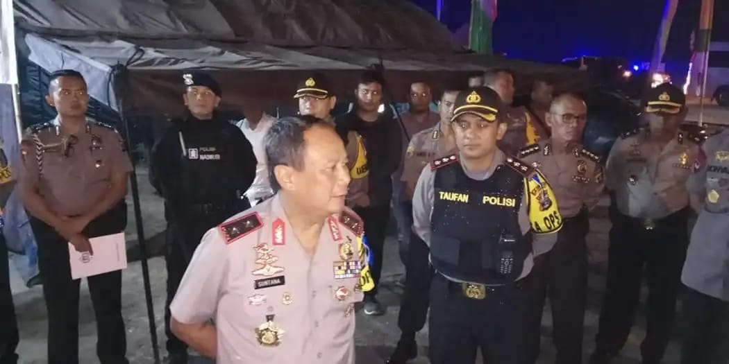 Kapolda Lampung Ir Suntana Pantau Kondisi Pengamanan Arus Mudik di Simpang Mataram Marga