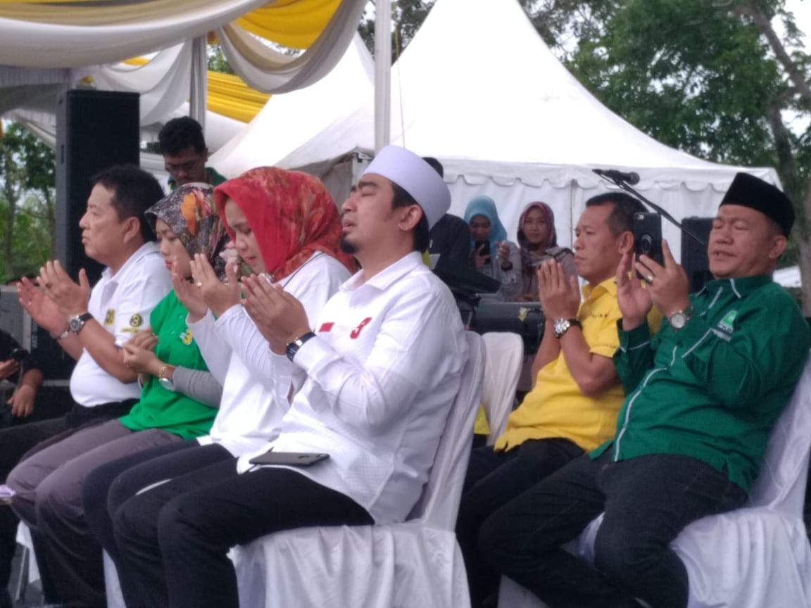 Ustad Solmed Dan Ribuan Warga Lamsel Doakan Arinal-Nunik Pimpin Lampung