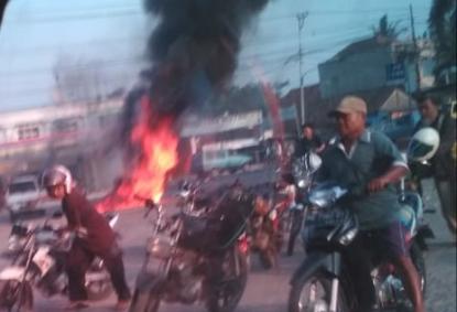 Kendaraan Terbakar Saat Mengisi BBM di SPBU Yukum Jaya