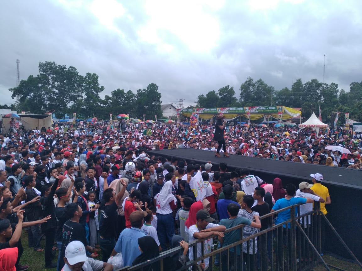 Warga Lamtim Berharap Arinal-Nunik Mampu Selesaikan Kemiskinan di Lampung