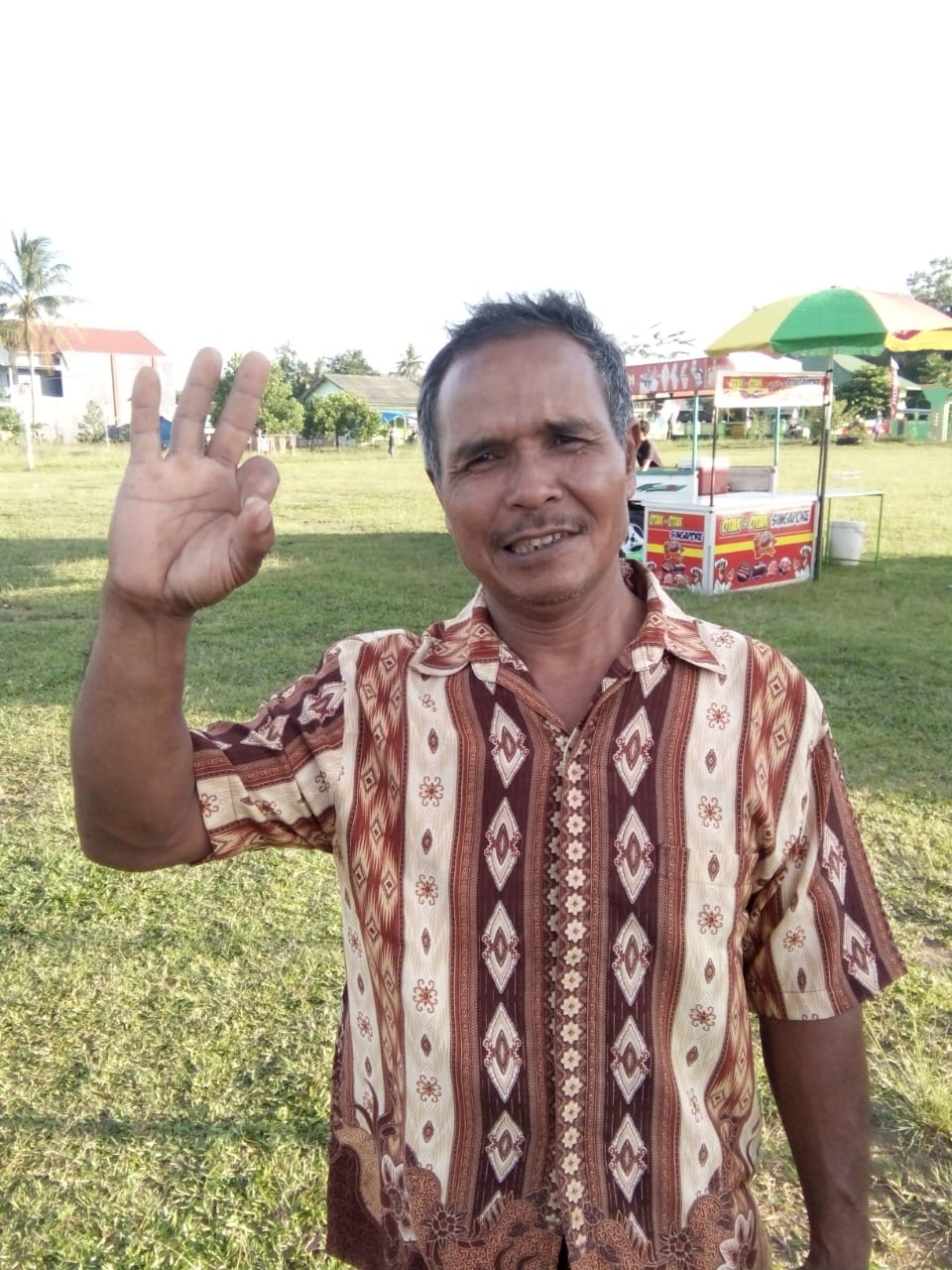 Pedagang Bakso Keliling Berharap Bantuan Modal Usaha kepada Arinal – Nunik