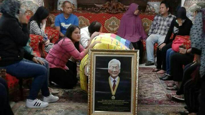 Bos Matahari Ditemukan Tewas Dialiran Ciliwung