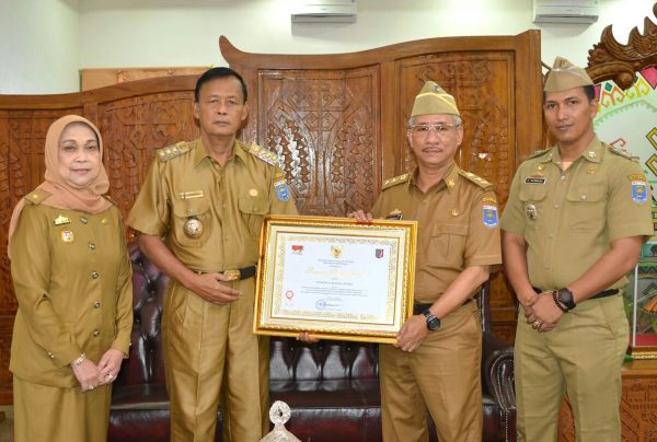 Kota Metro Raih Penghargaan Penyelenggaraan Pemerintah Dari Kemendagri