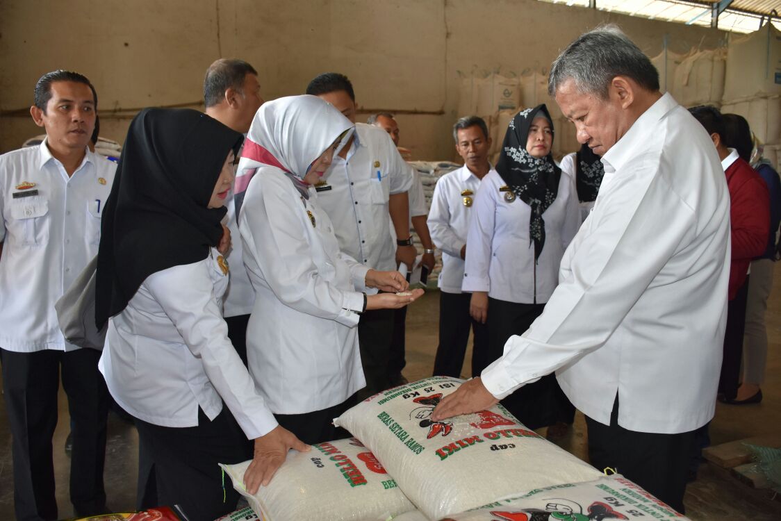 Jelang Ramadhan Wakil Walikota Metro Monitoring Stok Kebutuhan Strategis