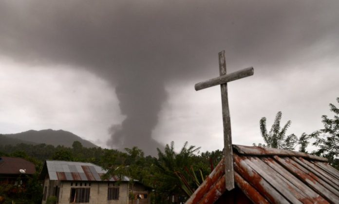 Minahasa Tenggara Siaga  Mengantisipasi Dampak Erupsi