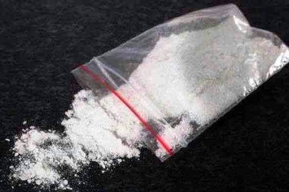 Petugas Bea Cukai Batam Amankan Calon Penumpang Lion Air Bawa 1kg Sabu