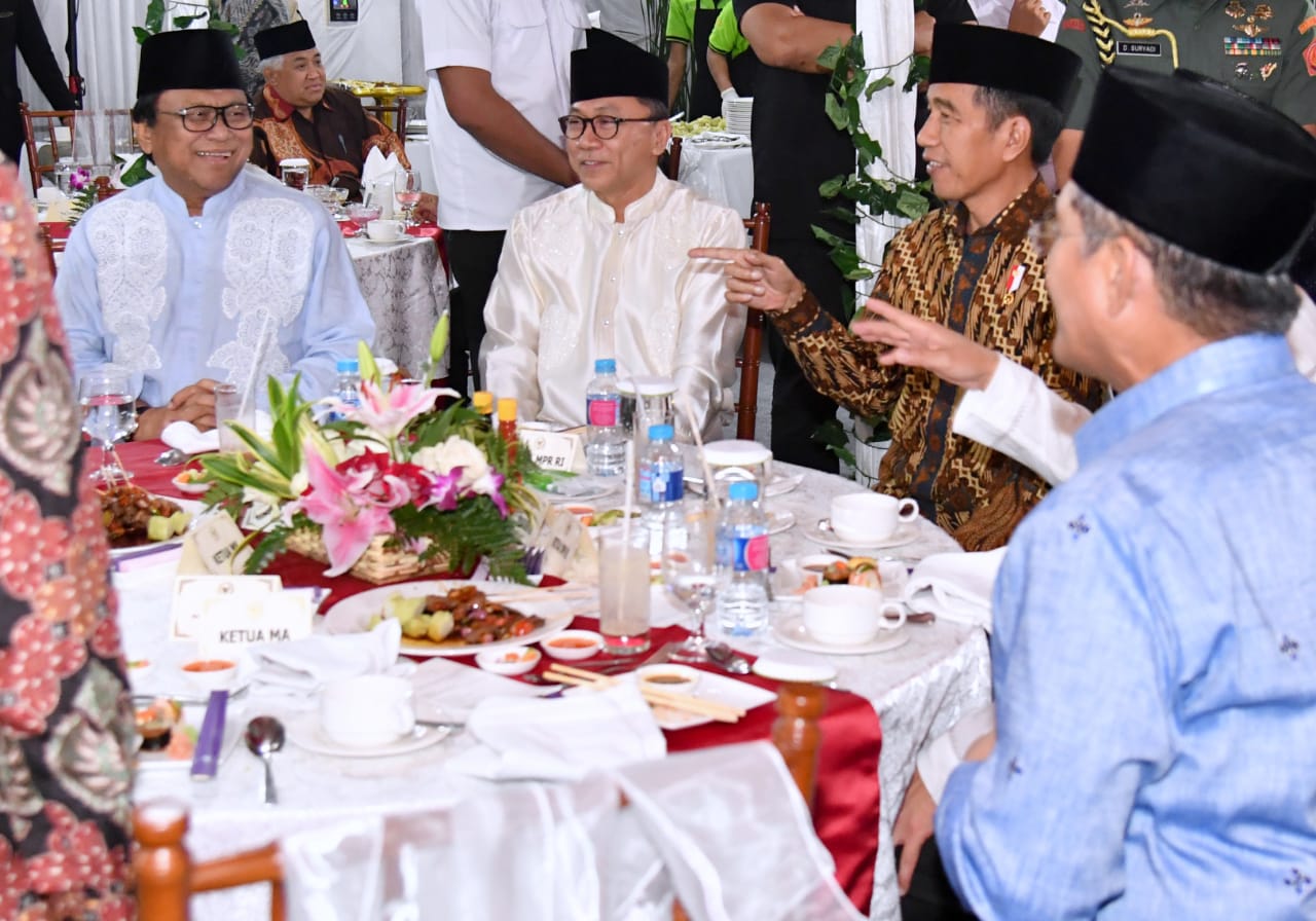 Presiden Hadiri Buka Puasa Bersama di Rumah Dinas Ketua MPR