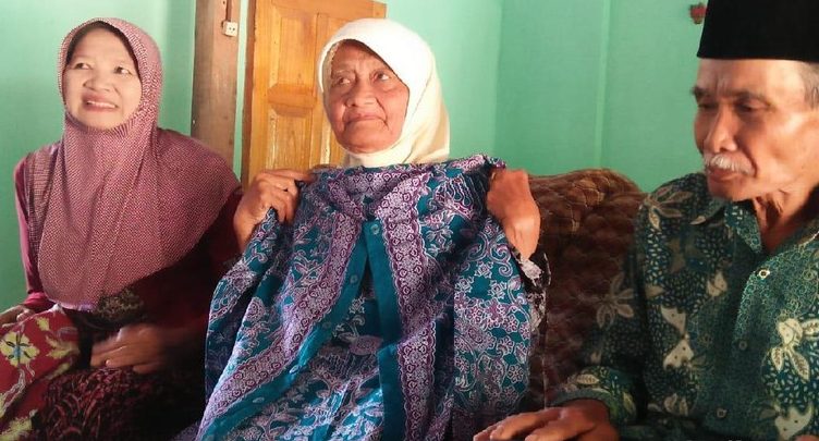Menabung 20 Tahun Nenek Marsiyem Raih Impian Ke Tanah Suci
