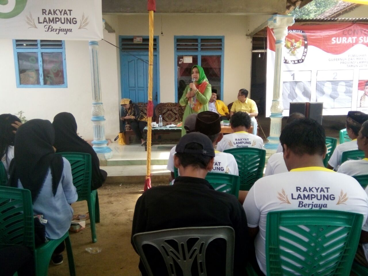 Masyarakat Harapkan Arinal-Nunik Bisa Baguskan Jalan di Lampung