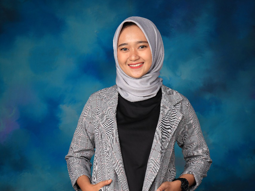 Pengakuan Dokter Cantik Calon DPD RI 2019 Tentang Senator