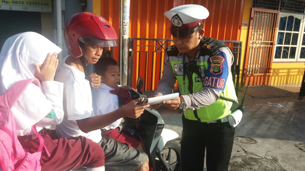 Lantas Polresta Sangsi Tegur Simpati Pengendara Tanpa Helm