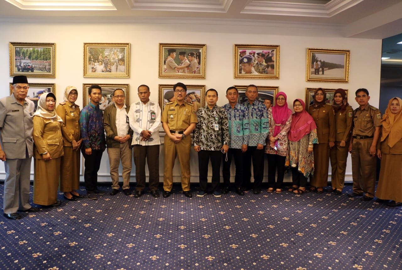 Sekdaprov Hamartoni Terima Audiensi Tim Penilai Lomba Sekolah Sehat