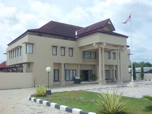 Ketua PN Menggala Di Mutasi, Masyarakat Pinta Pengganti Yang Berintegritas