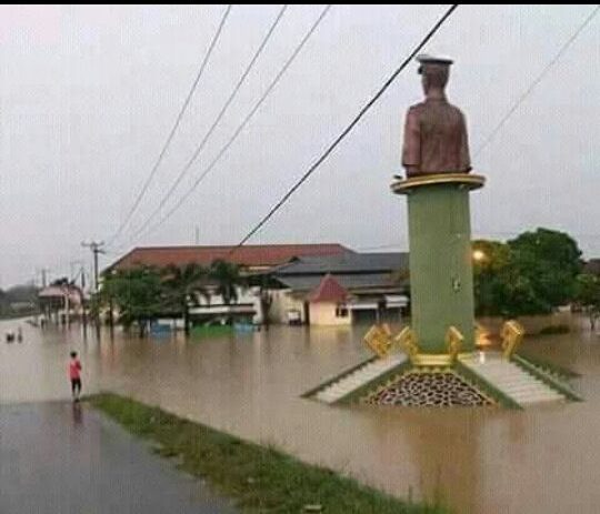 Pasar Sukadana Terendam Banjir dan Sejumlah Wilayah Di Lamtim