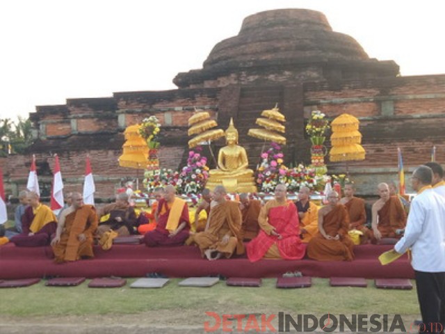 Ummat Budha Pekanbaru Gelar Dharmayatra ke Candi Muara Takus