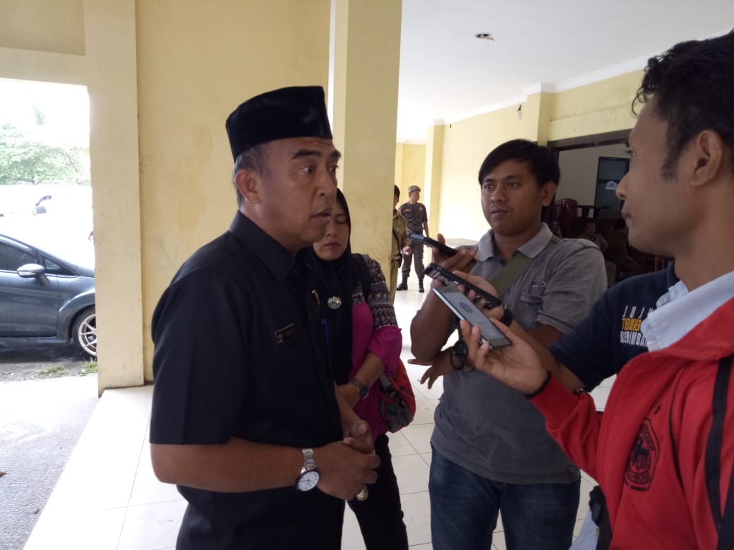 Calonkan Diri Lagi, 6 Anggota DPRD Pesibar Dicabut Haknya Menjadi Anggota Legislatif