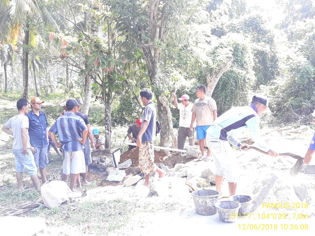 Tugu Perbatasan Dirusak Warga Pekon Pelita Jaya Geram