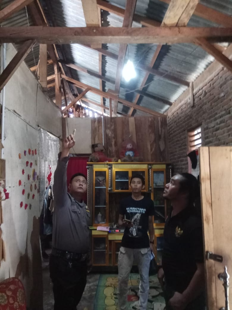 Terbakar Cemburu, Seorang Pria Nekat Gantung Diri