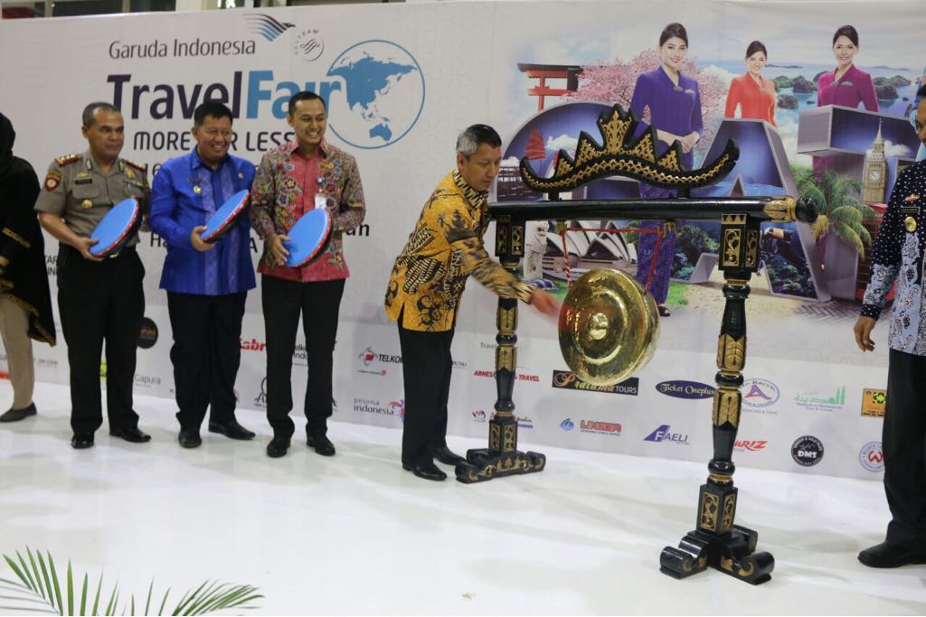 Pjs. Gubernur Buka Garuda Indonesia Travel Fair 2018