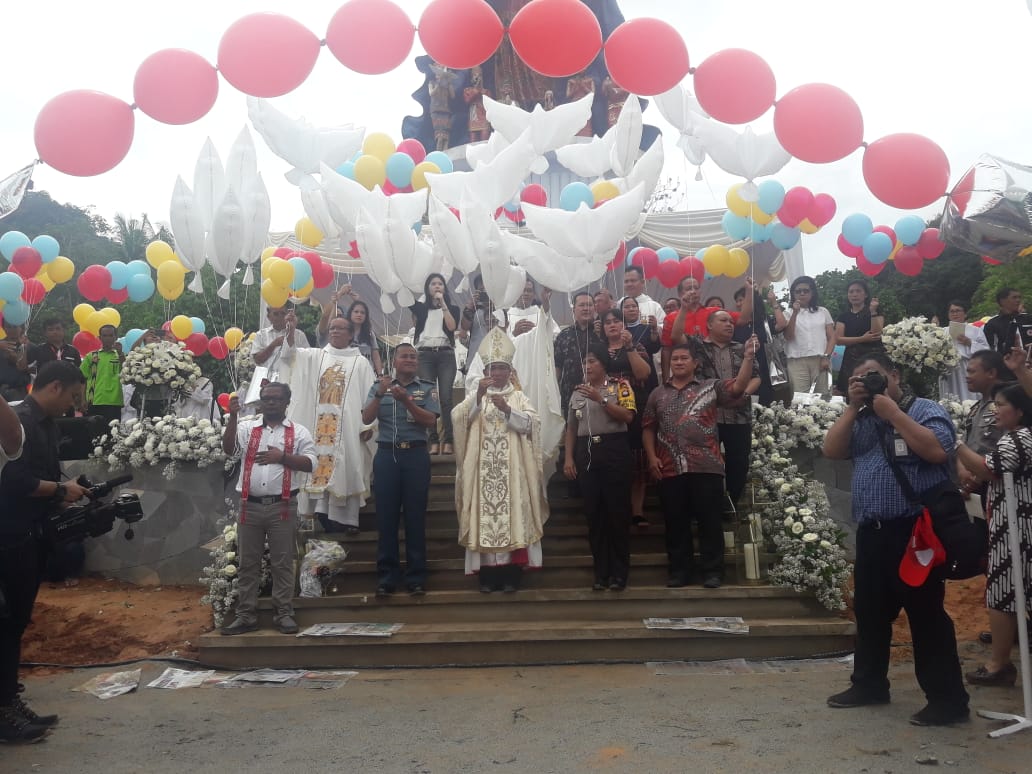 Uskup Agung Pontianak Resmikan Patung Bunda Maria