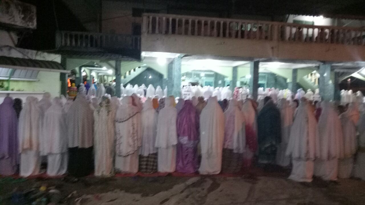 Polsek Pontianak Timur Amankan Jamaah Tarawih